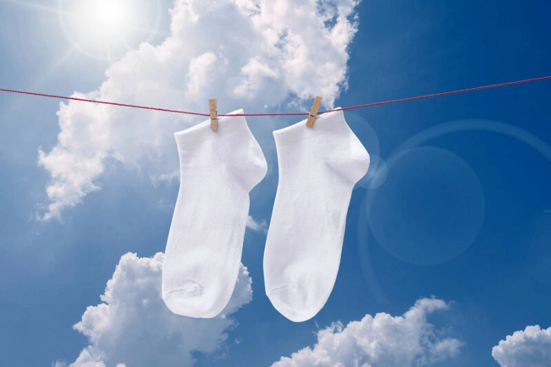 cách tẩy vết ố vàng trên áo trắng