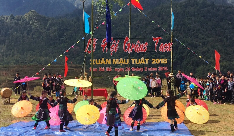 Chợ phiên Sapa