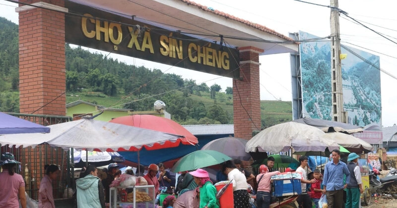 Chợ phiên Sapa