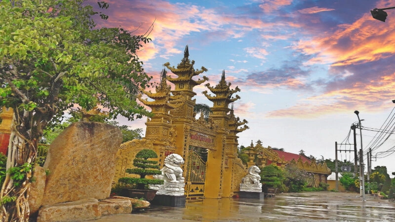 chùa vạn phước bến tre