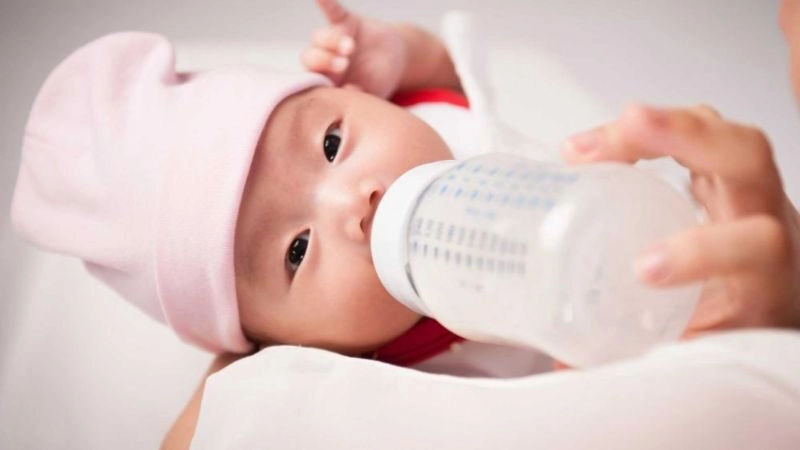 mẹo cai sữa cho bé