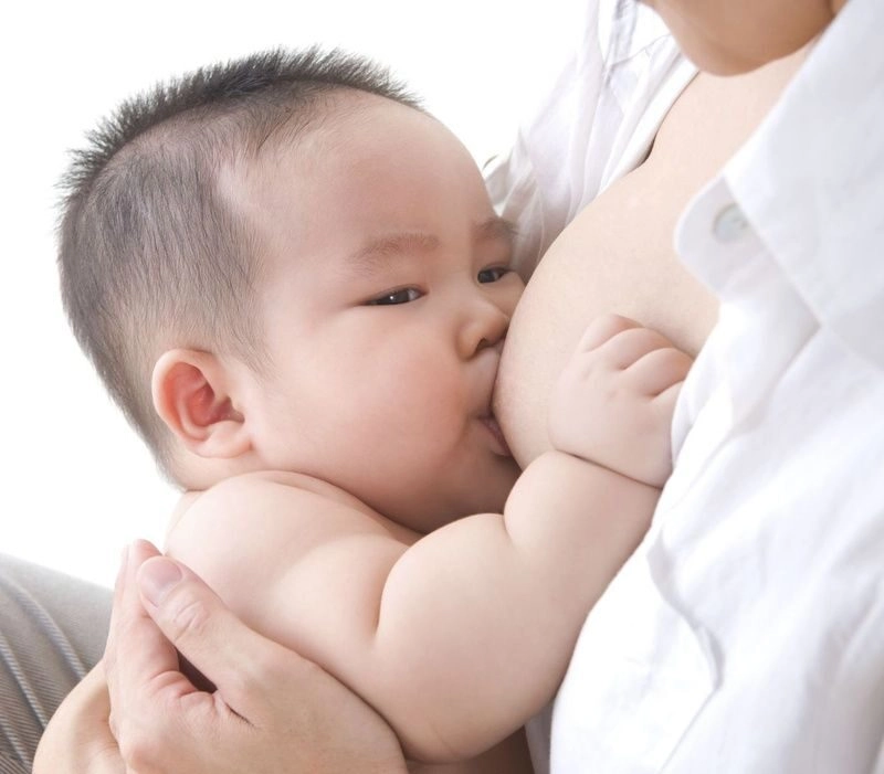 mẹo dân gian để sữa về nhiều