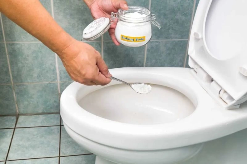 mẹo thông tắc bồn cầu