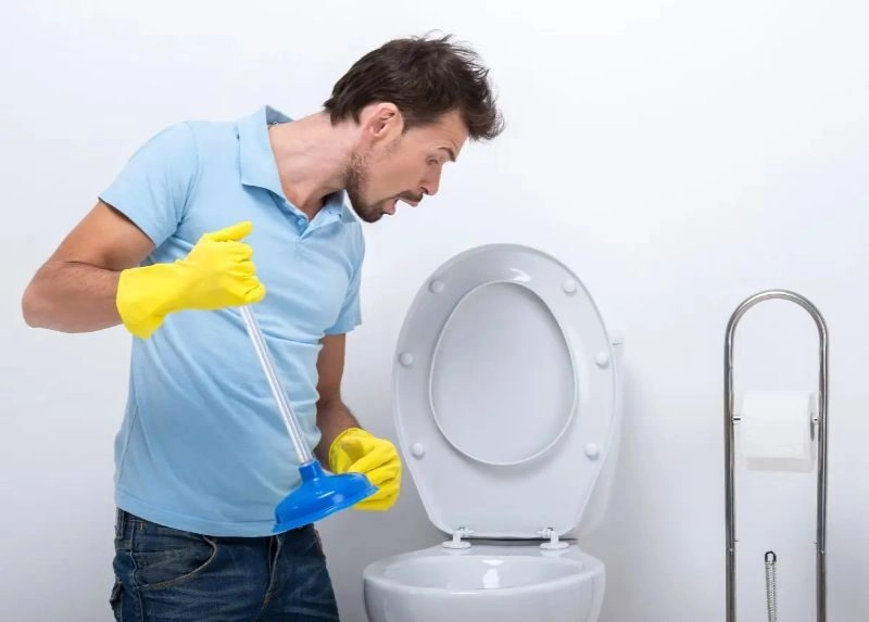 mẹo thông tắc bồn cầu